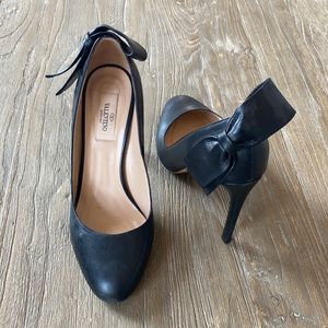 AUTHENTIC Valentino Bow Heels - 38.5